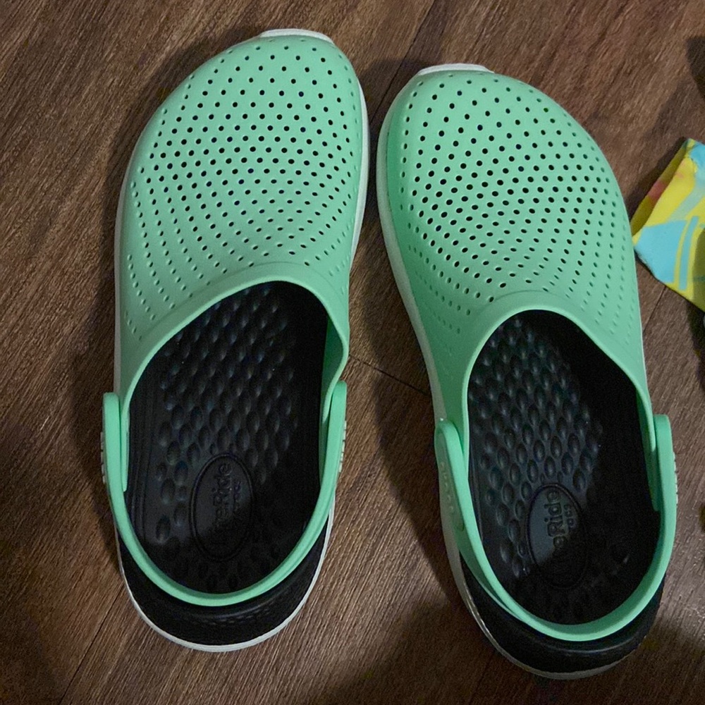 Mint colored lite ride croc